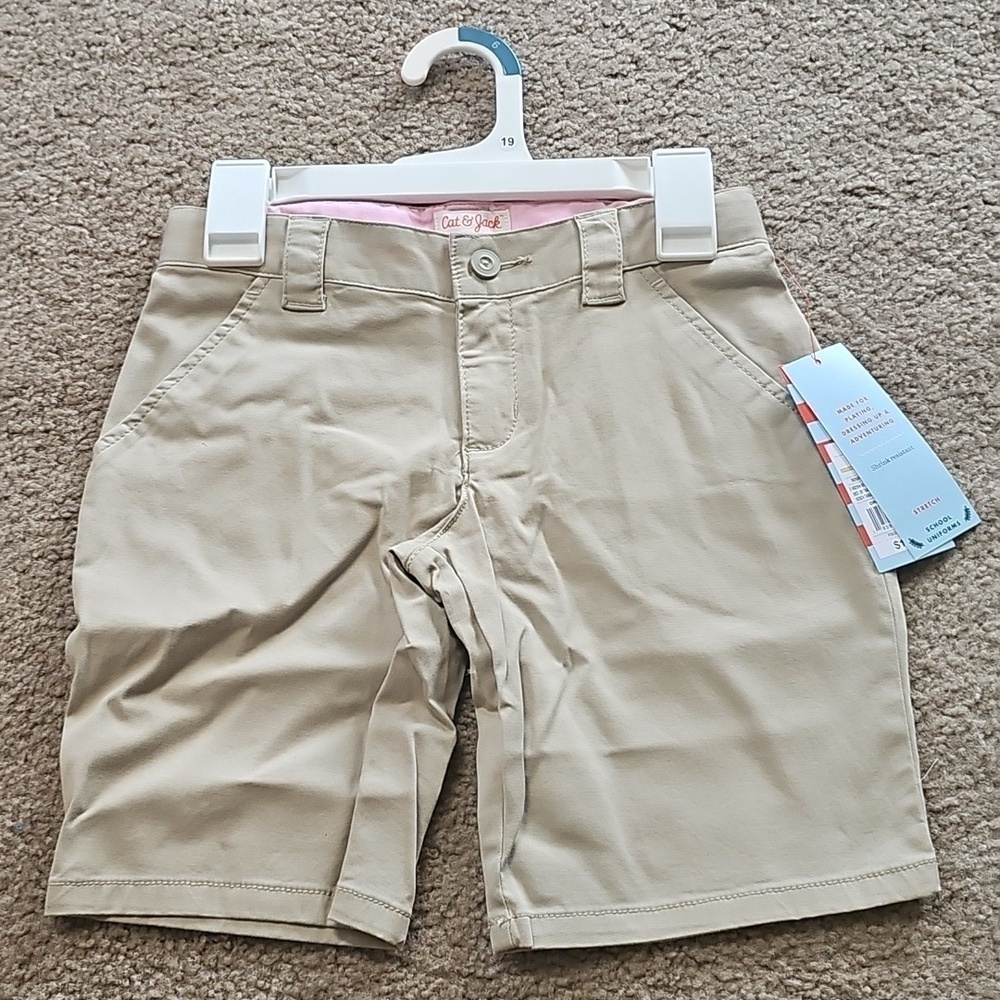 Cat & Jack Beige Chino Shorts Size 6
